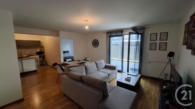 Appartement F2 à vendre - 2 pièces - 58.2 m2 - PONTOISE - 95 - ILE-DE-FRANCE - Century 21 Osmose