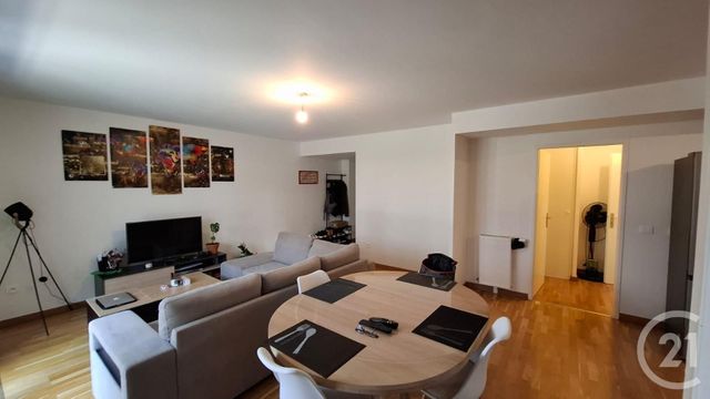 Appartement F2 à vendre - 2 pièces - 58.2 m2 - PONTOISE - 95 - ILE-DE-FRANCE - Century 21 Osmose